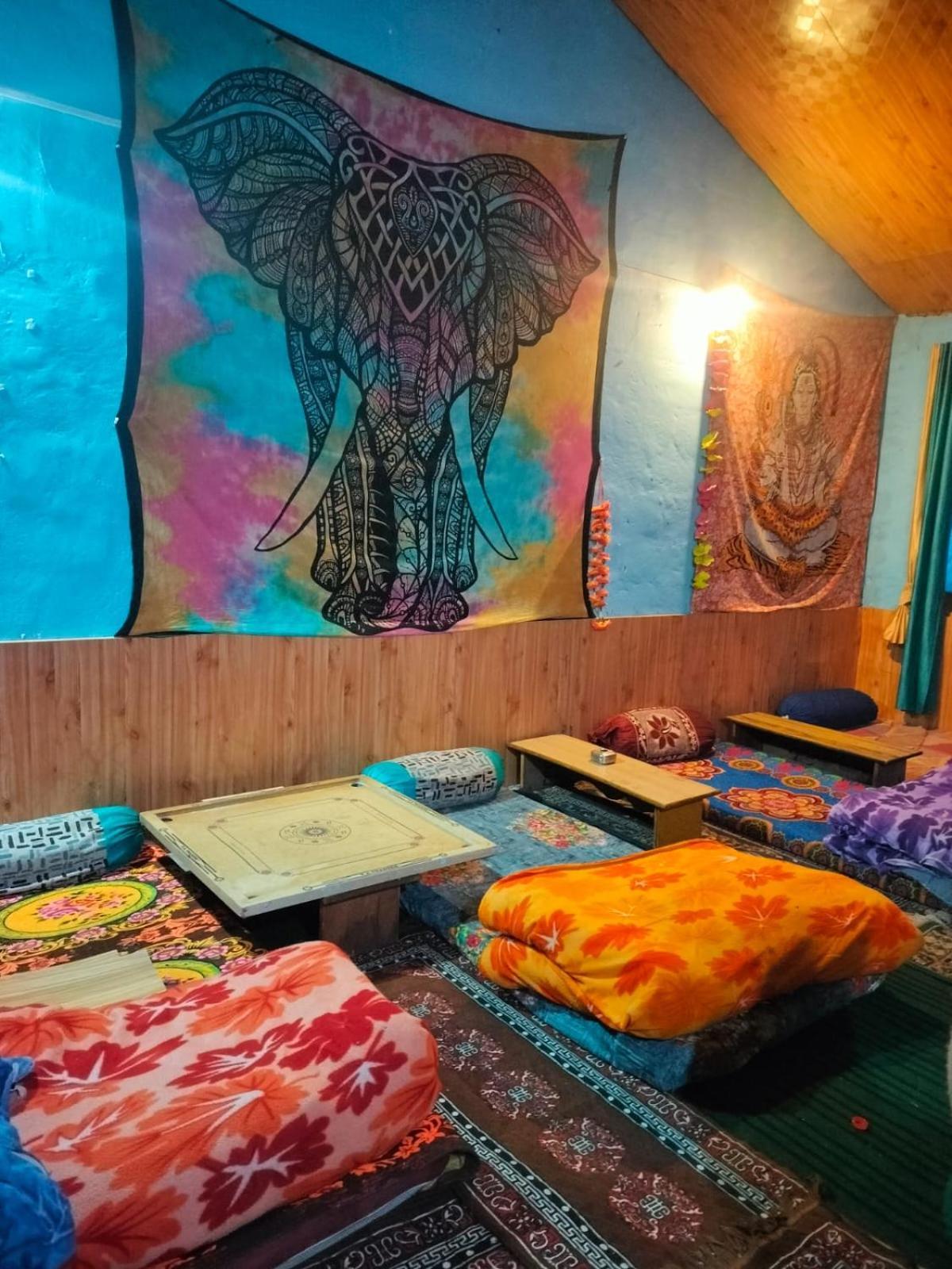 Lee Garden Himalayan Wooden Cottages Kasol Buitenkant foto