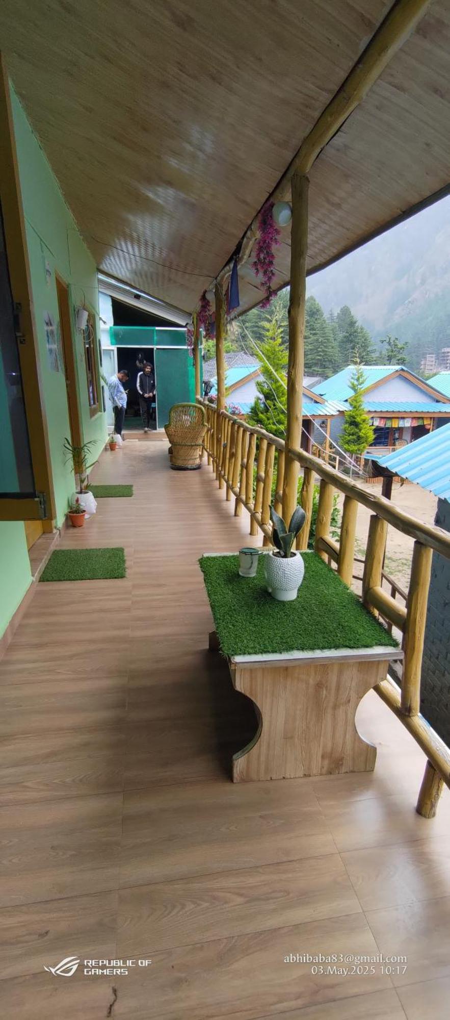 Lee Garden Himalayan Wooden Cottages Kasol Buitenkant foto